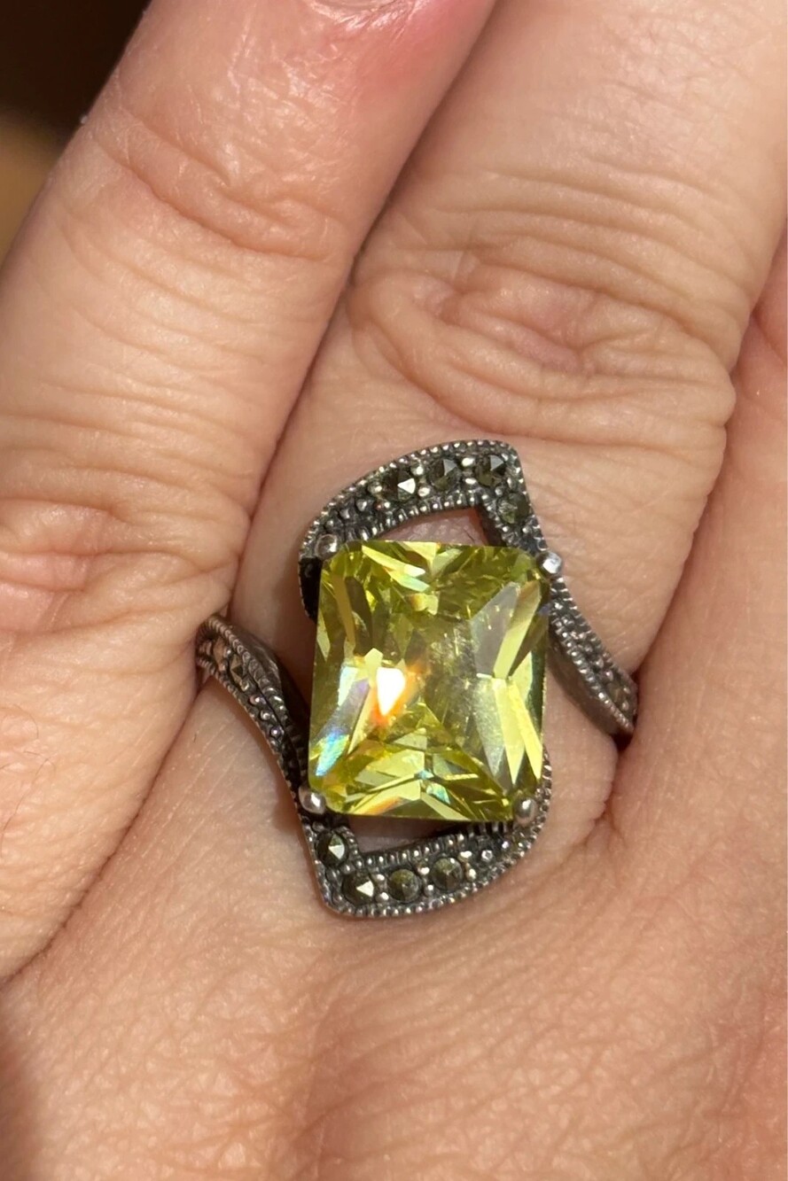 925 Sterling Yellow-Green Stone + Marcasite Ring